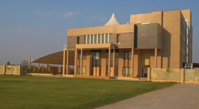 The Celestial Park, Bhopal Hotel Exterior photo